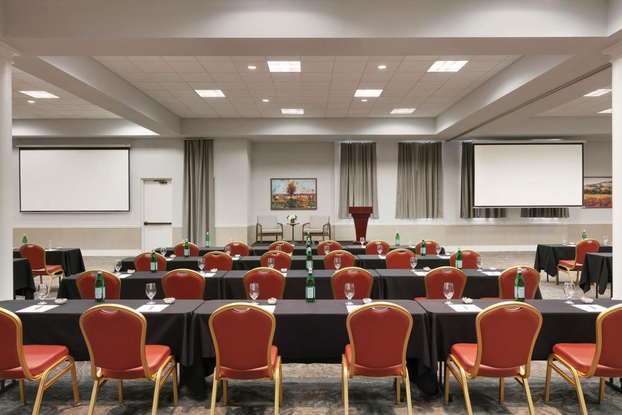 Four Points By Sheraton Sacramento Airport Екстериор снимка
